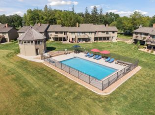 972 Rolling Greens Ln NW, Hutchinson, MN 55350
