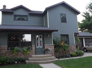 535 Delaney St, Highland, WI 53543