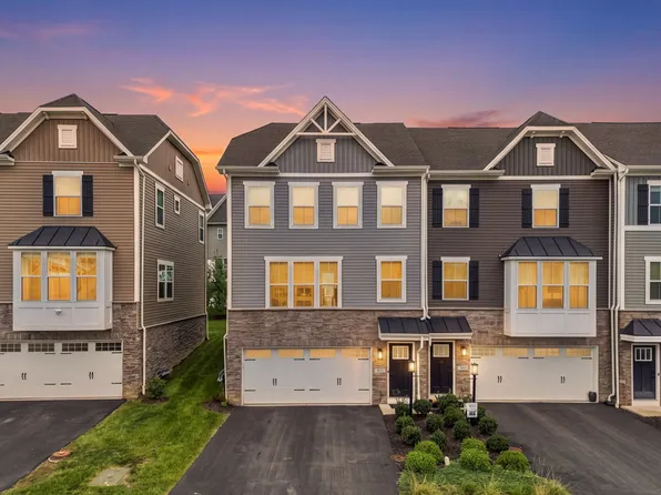 3013 Penbrook Dr, South Park, PA 15129