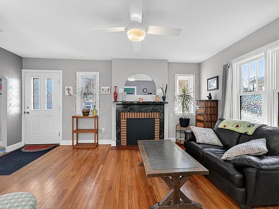 4th image of 2838 Stevens Street