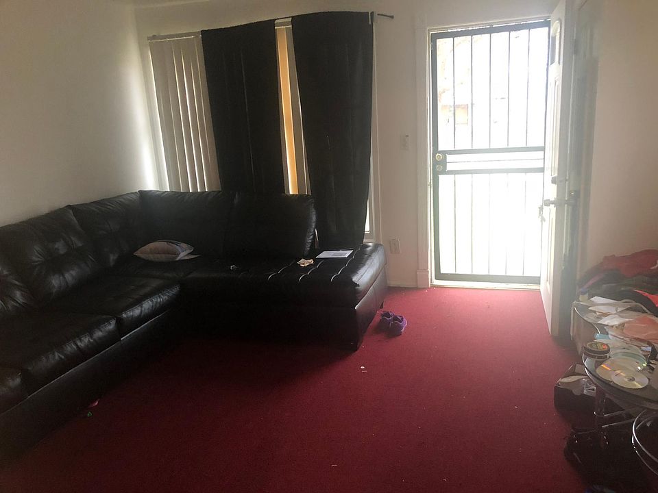 2nd image of 13503 Pierson St