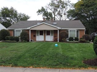 3665-3667 Beaumont Dr, North Olmsted, OH 44070