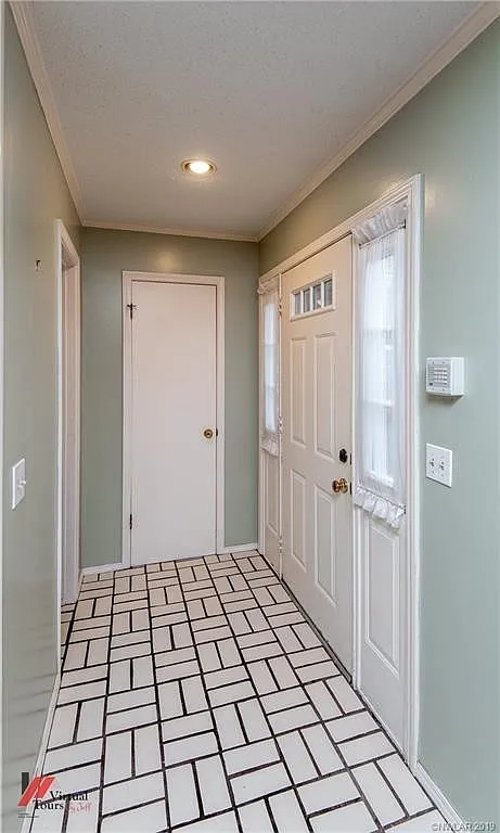 Spring Lake Townhouses — Photo 3