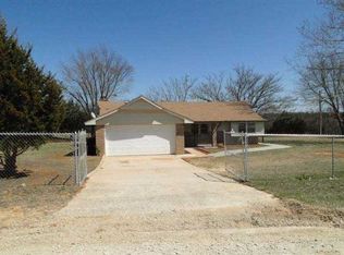 7301 Peters Dr, Noble, OK 73068