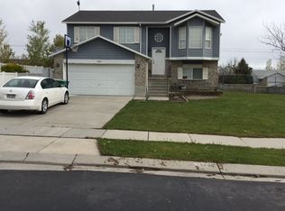 5028 W Robin Hill Rd, West Jordan, UT 84081