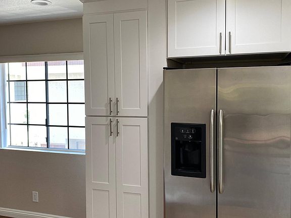 2nd image of 2931 Plaza Del Amo Unit 133