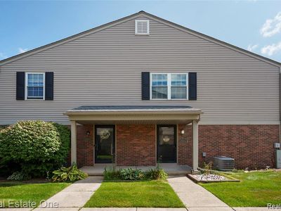 15913 N Franklin Dr #127, Clinton Township, MI, 48038