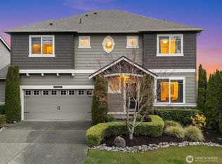 8214 NE 163rd Pl, Kenmore, WA 98028