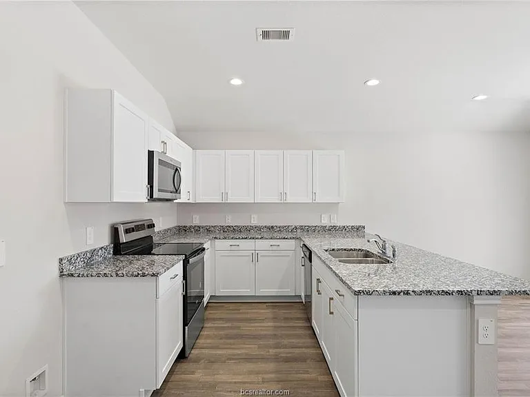 6014 Crest Bridge Ct — Photo 3