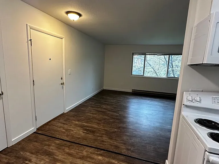 412 N Rouse Ave #A-H — Photo 10