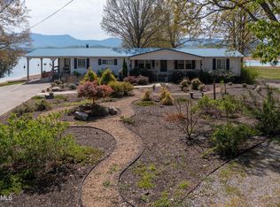 1275 Cedar Hills Rd, Dandridge, TN 37725