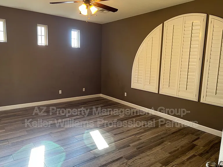 12549 N 152nd Dr — Photo 20