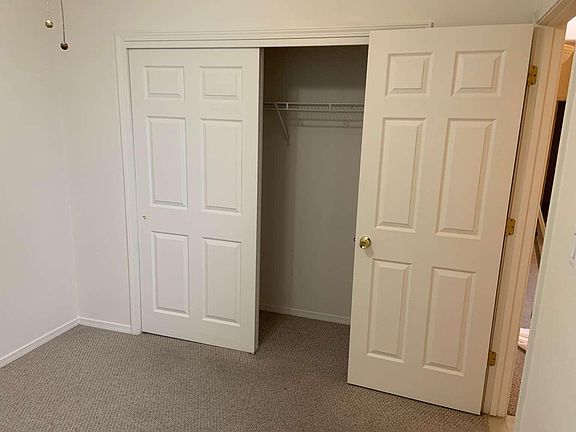 5th image of 320 Kaylyn Dr SE