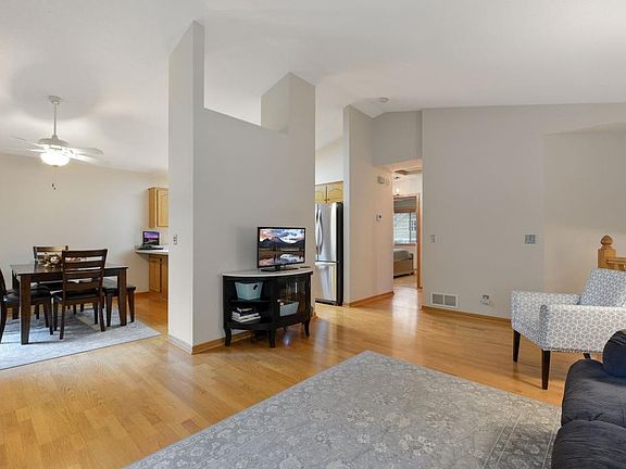 5th image of 3026 Leeward Way