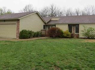 3013 SW Arvonia Pl, Topeka, KS 66614