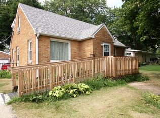 724 Highland Rd, Mundelein, IL 60060