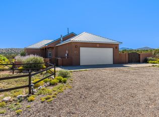 6 Vista Linda Ct, Placitas, NM 87043