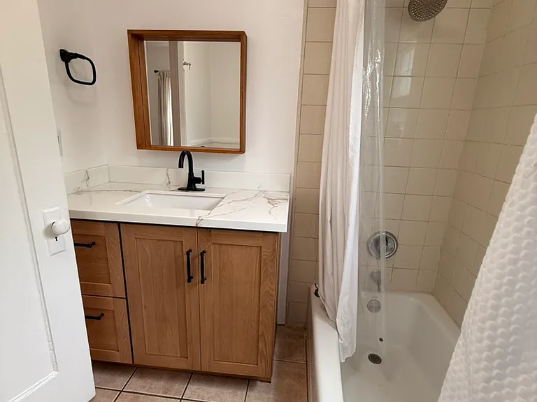 4241 Lincoln Ave — Photo 10