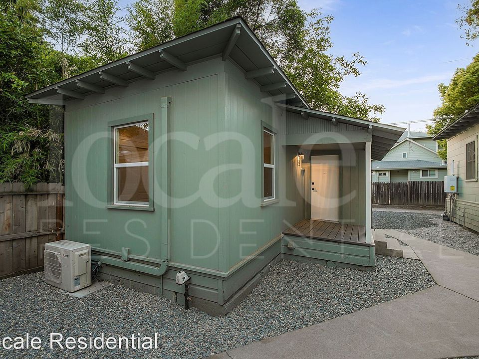 1st image of 494 E 5th St #3