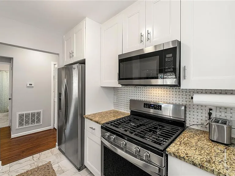 954 Fern Ave SE — Photo 9