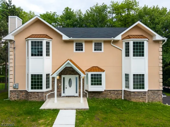 418 East Ave, Northvale Boro, NJ 07647