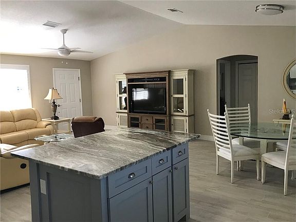 2nd image of 1309 Corona Ct