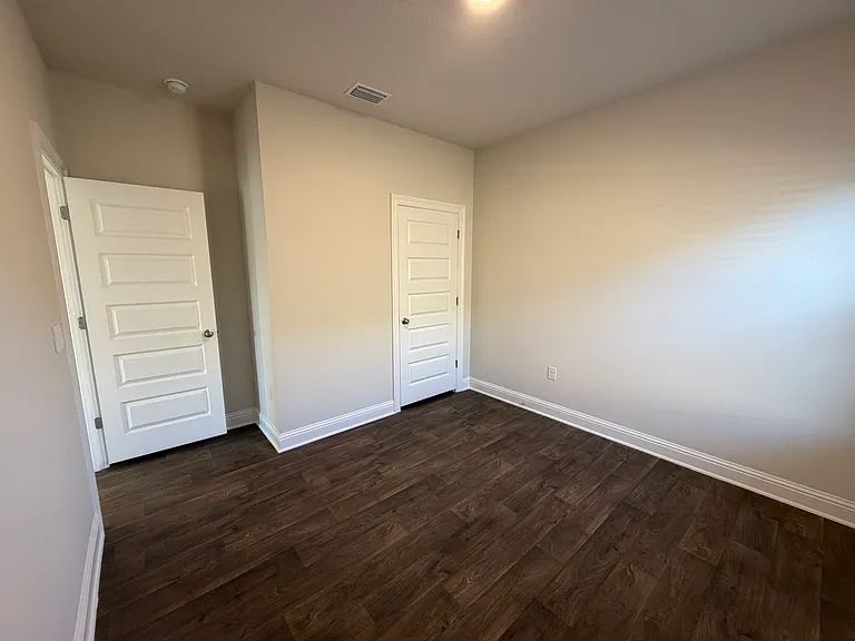 14902 Dalton Cir — Photo 2
