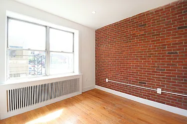 Rented by Uptown Flats LLC