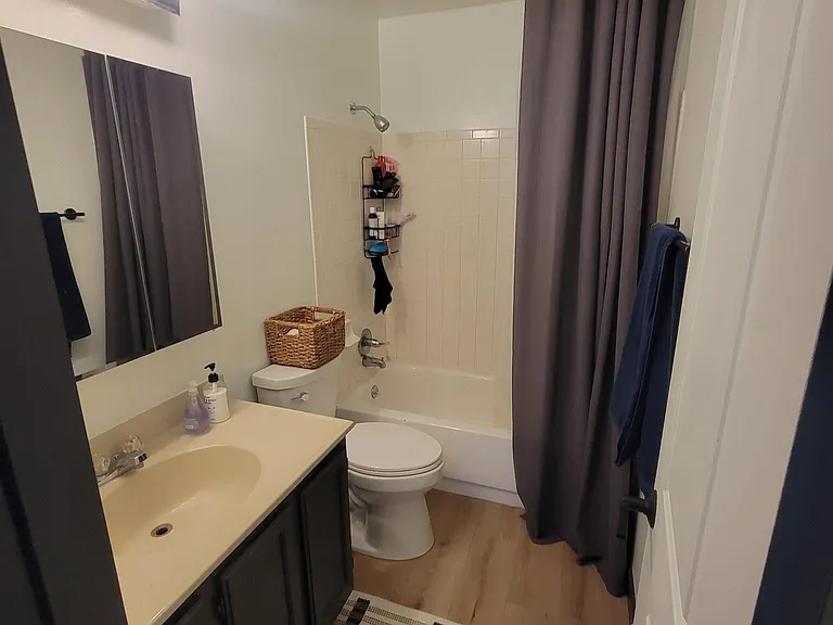 1250 S Monaco Pkwy #64 — Photo 5