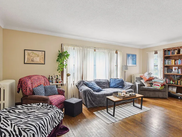1936 Fremont Ave S #1 — Photo 15
