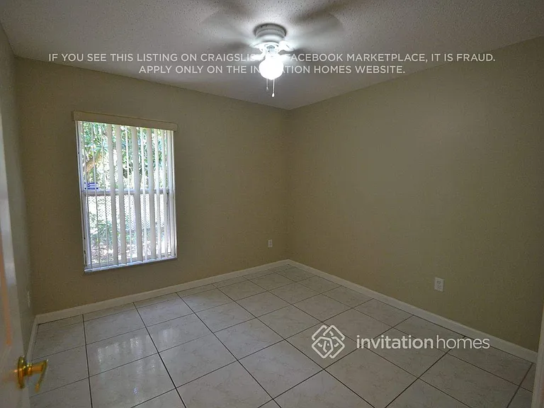 2330 Lily Pad Ln — Photo 7