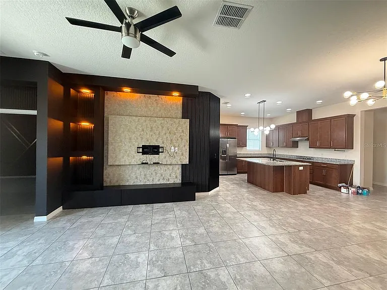 2074 Brillante Dr — Photo 8
