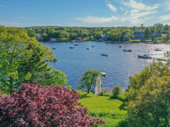 37 Mechanic Street, Rockport, ME 04856