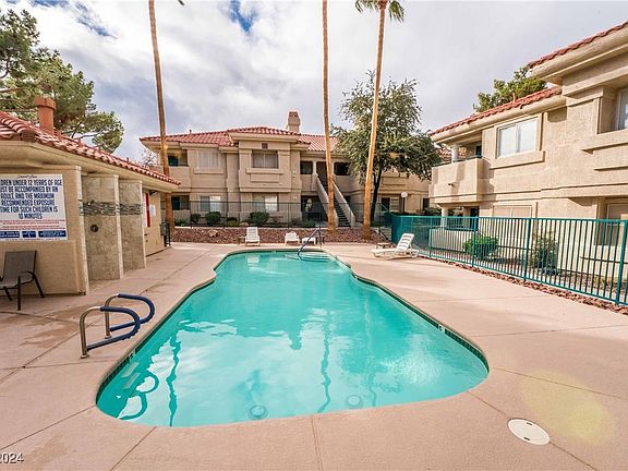 5th image of 372 Sunward Dr #0