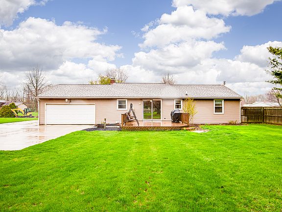 Oversized 2 car garage