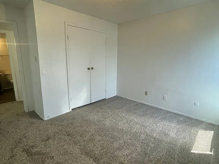 Ashley Crest — Photo 24