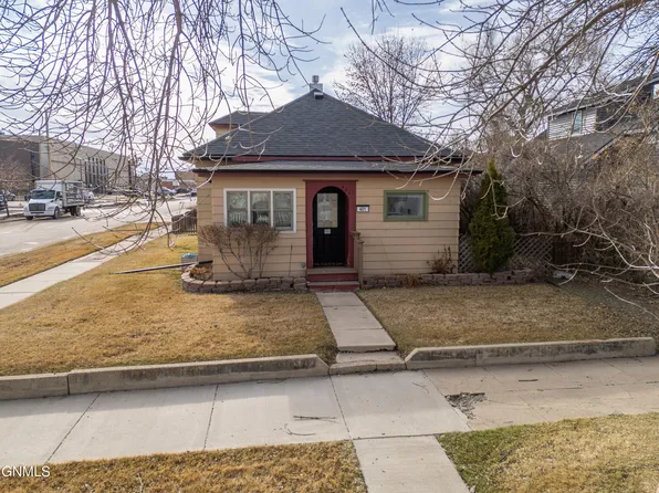 401 4th Ave E, Williston, ND 58801