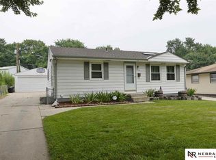 9324 Tomahawk Blvd, Omaha, NE 68134