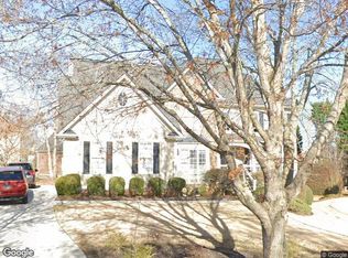 1142 White Cloud Rdg, Snellville, GA