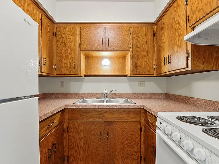 440 Brad St — Photo 15