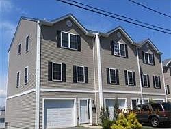 2nd image of 308 Crescent St #2