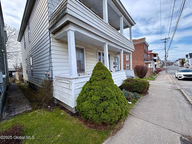 3rd image of 40 James Street