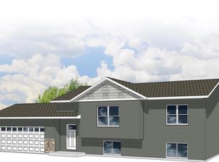 595 STILL WATERS LANE, Plover, WI 54467