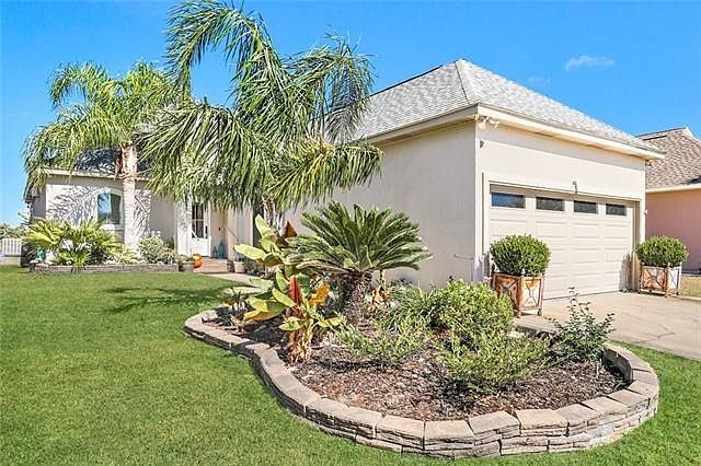 1st image of 1457 Royal Palm Dr