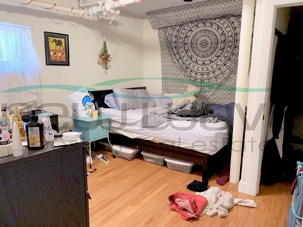 136 Hemenway St — Photo 3