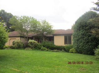 38W207 Binnie Lakes Trl, West Dundee, IL 60118