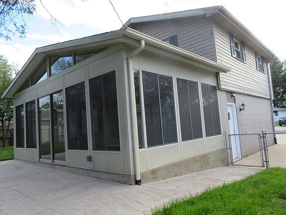 5th image of 705 Belaire Dr