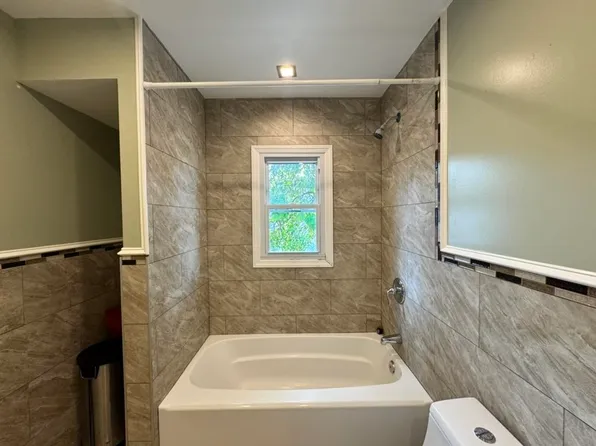 72 Sterling Avenue image 24 of 30