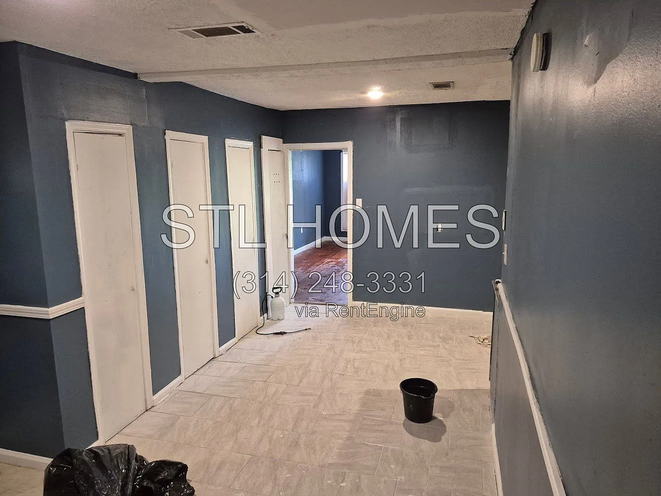3 bed, 1.0 bath, 1052 sqft, $895 — Photo 3