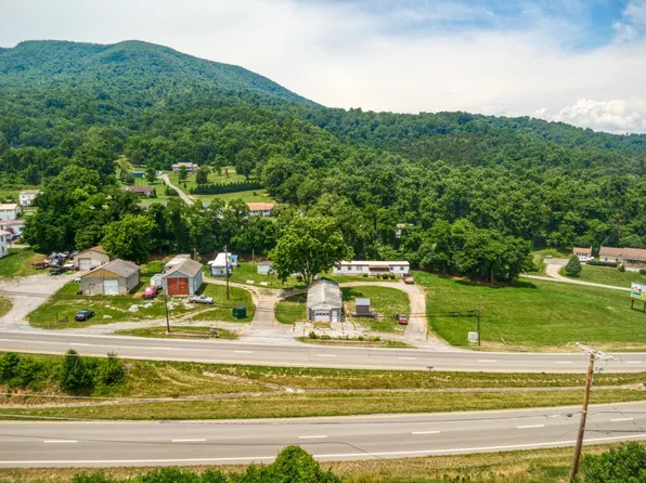 100 Southside Dr, Pearisburg, VA 24134